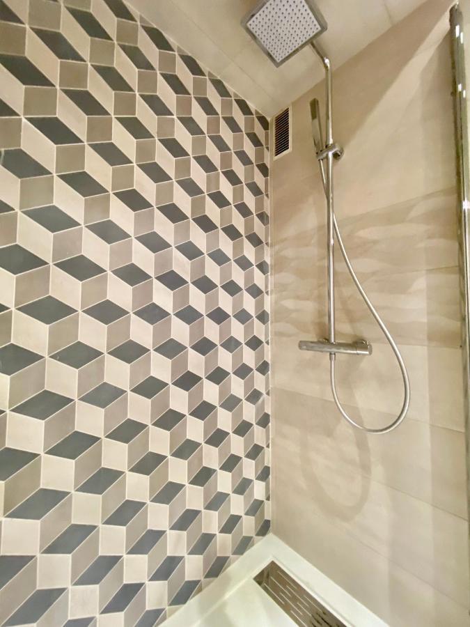 Charming Huertas II Apartment Madrid Luaran gambar